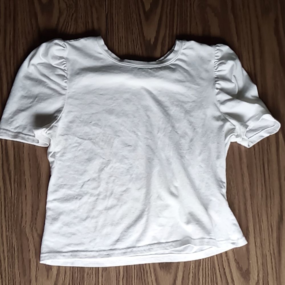 White crop top